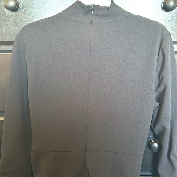 ♥️ Mock Neck Side Twist Sheath Dress - Picture 5 of 5